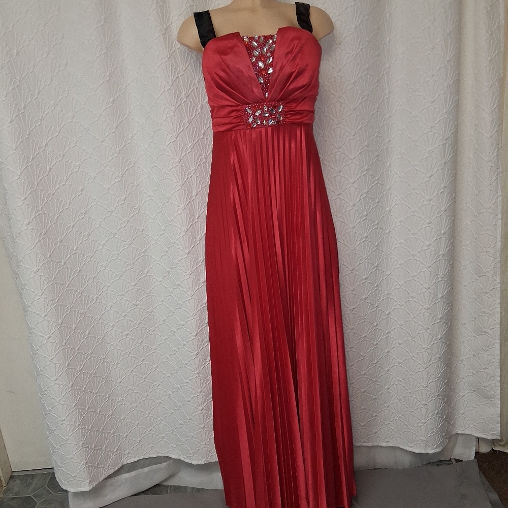 My Michelle Women Size L Red Maxi Dress with Black Straps - Picture 3 of 16